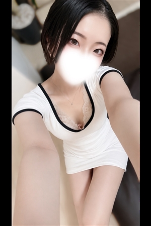 轟えま