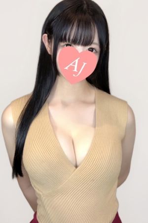 白川 ゆあ