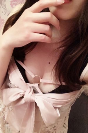 美月　あや