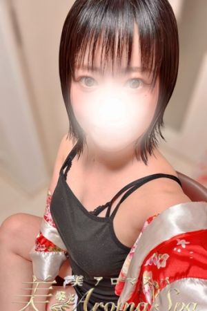 由佳