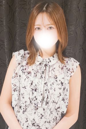 芹沢りさ
