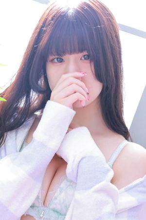 新谷なこ
