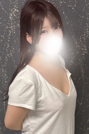 芹澤えりん