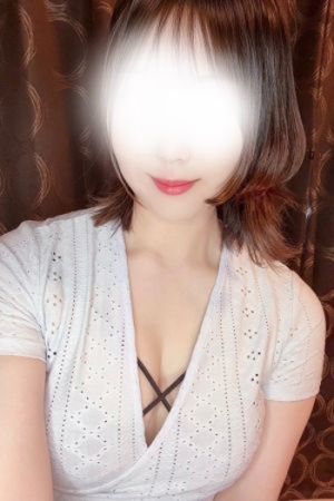 山岡　なつ